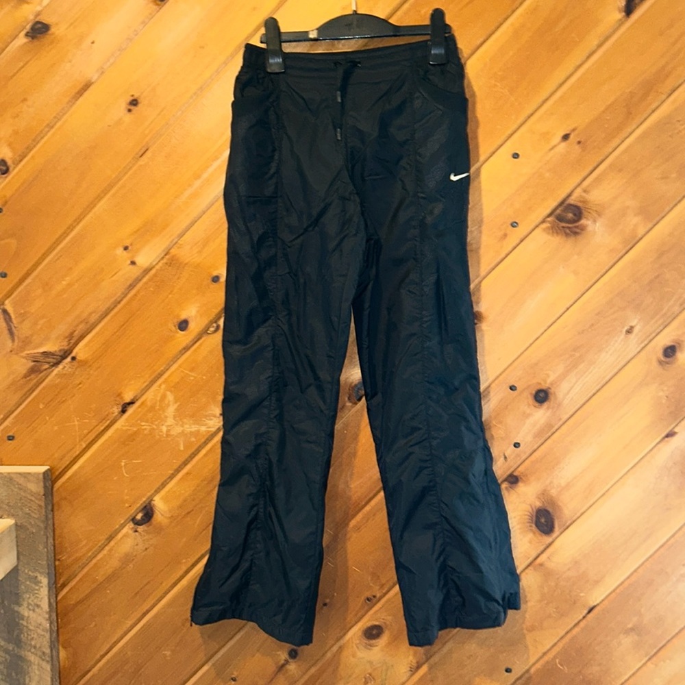 Nike fit youth large black nylon lined track pants